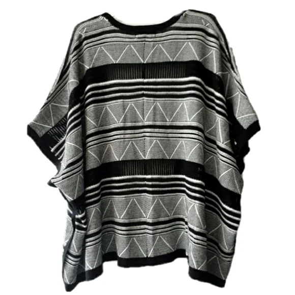 Geometric Ruana Cardigan - Picture 2 of 3